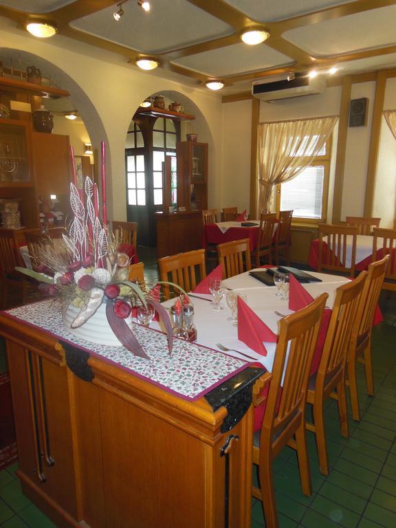 Hotel Pri Belokranjcu نوفو ميستو المظهر الخارجي الصورة